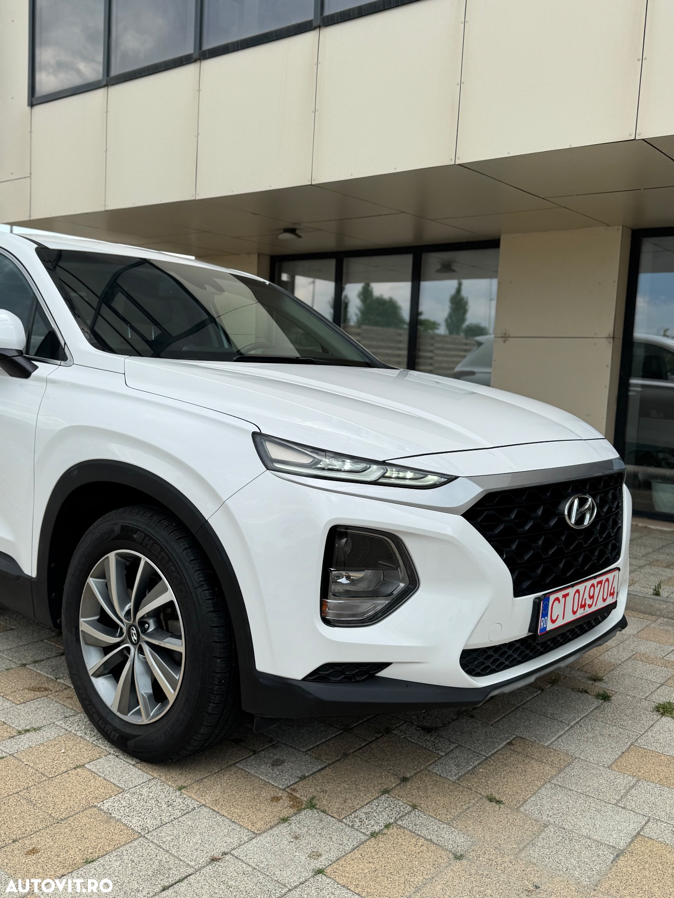 Hyundai Santa Fe - 3