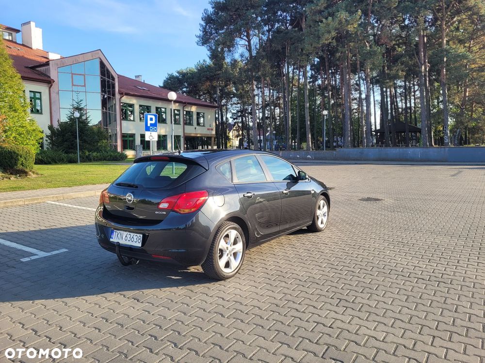 Opel Astra - 16
