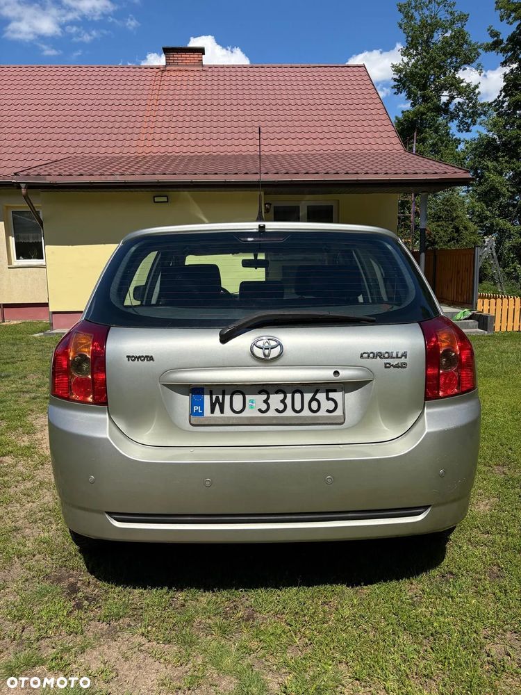 Toyota Corolla 1.4 D-4D - 5