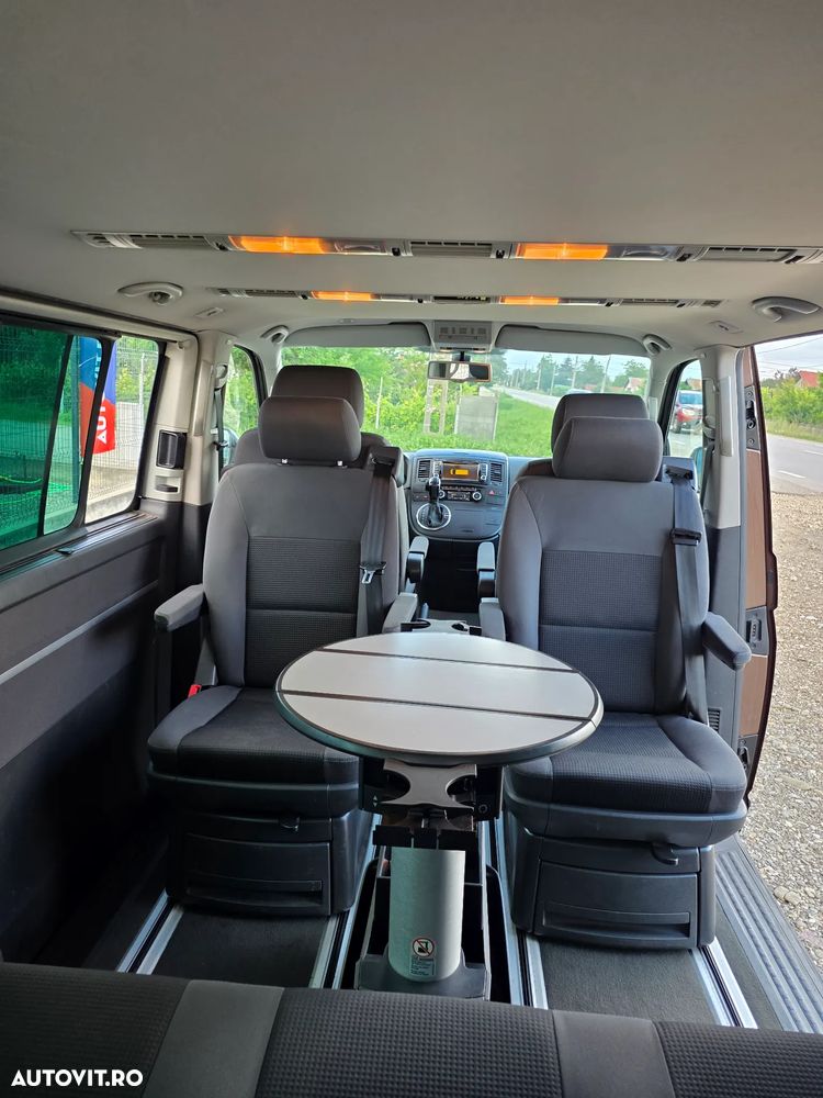 Volkswagen Multivan - 30