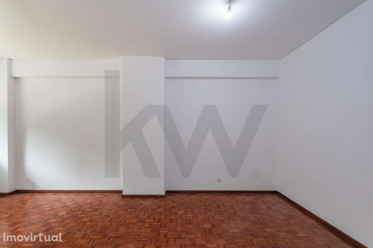 Apartamento -  T4 Renovado no Restelo | 120 m2 | - Grande imagem: 4/47