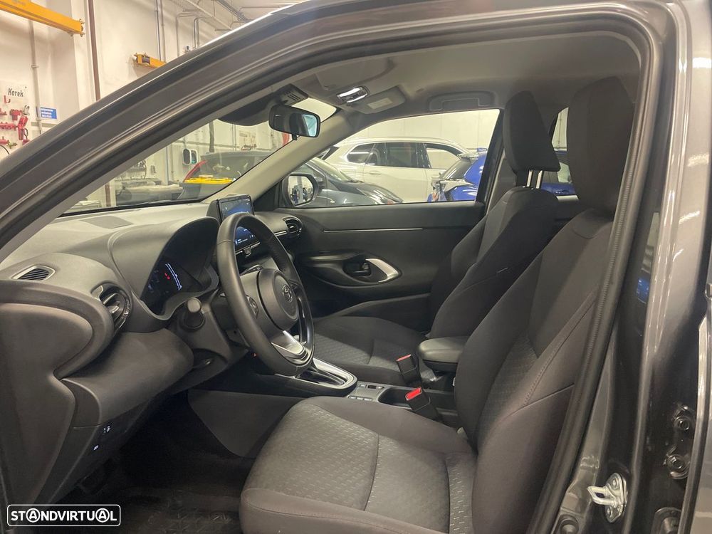 Toyota Yaris Cross 1.5 HDF Comfort Plus - 13