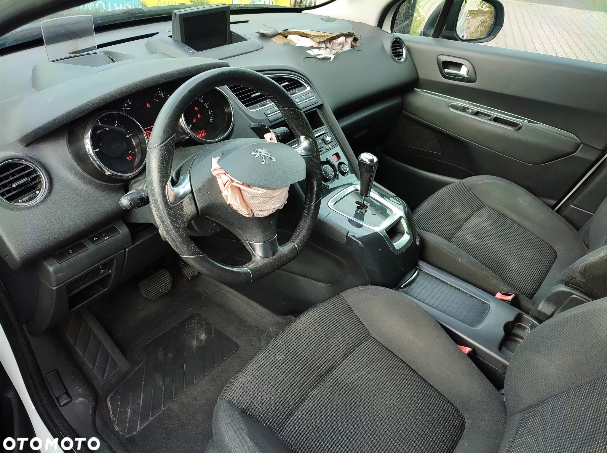 Peugeot 5008 e-HDI FAP 110 EGS6 Stop&Start Allure - 8