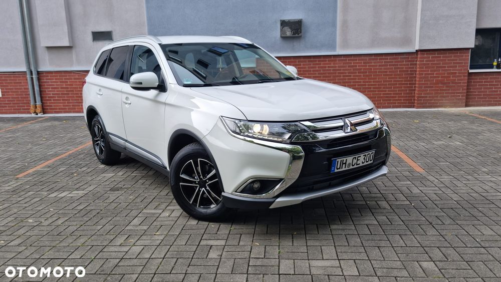 Mitsubishi Outlander 2.0 Invite + 2WD - 11