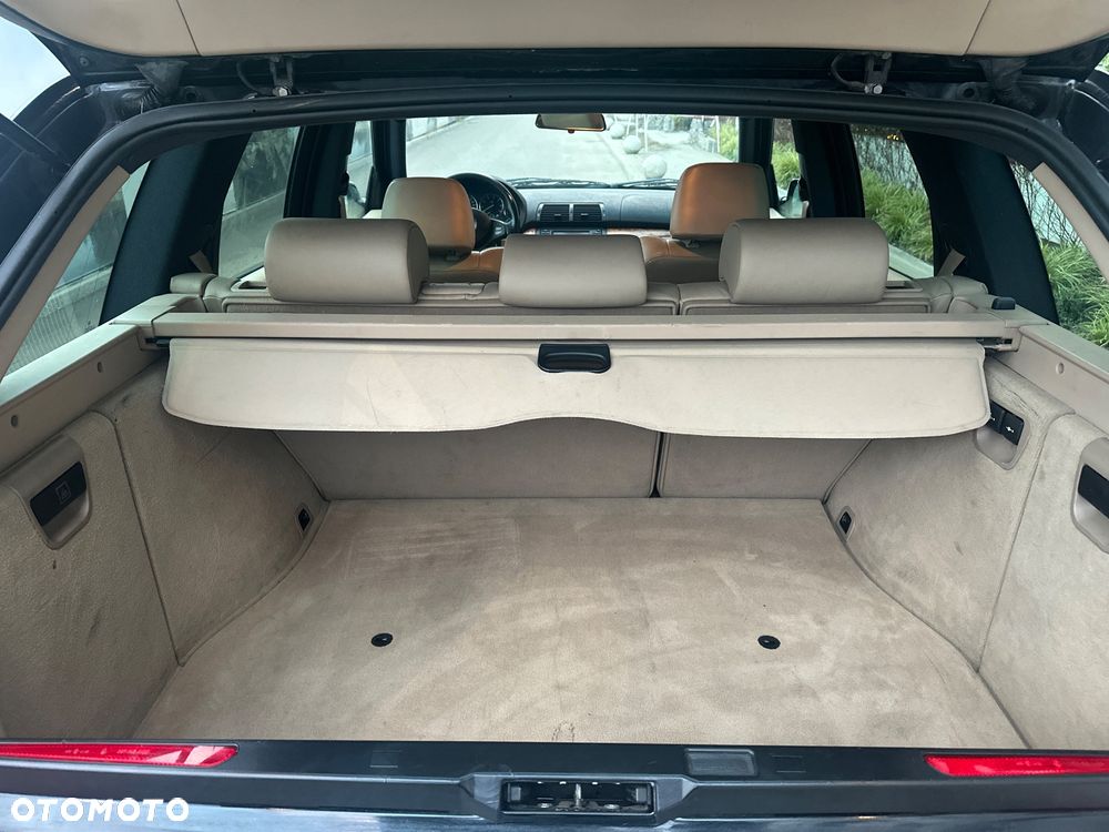 BMW X5 4.4 i Edition Exclusive - 31