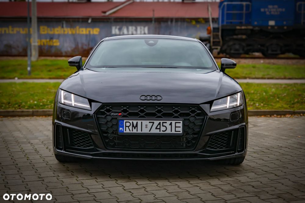 Audi TT S Coupé - 1