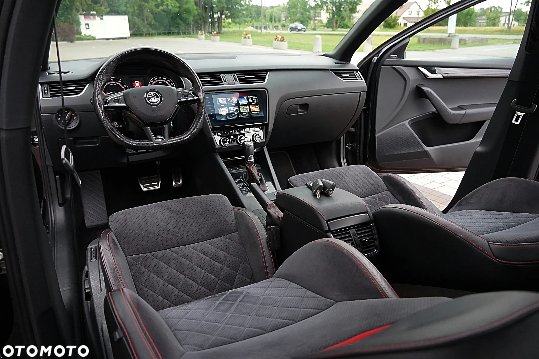 Skoda Octavia Combi 2.0 TSI DSG RS 245 - 27