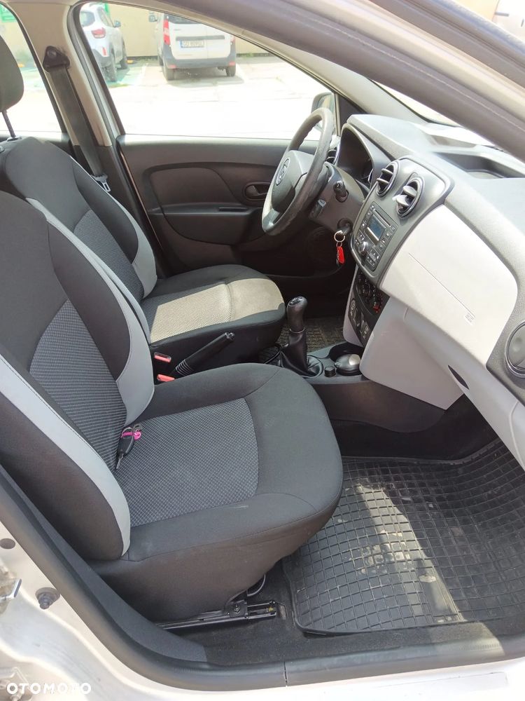Dacia Sandero 1.2 16V Ambiance - 11