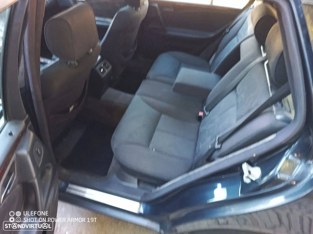 Mercedes-Benz E 220 CDI Elegance - 7