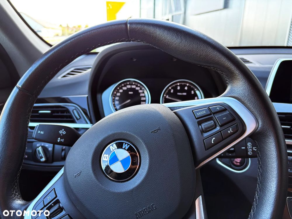 BMW X1 sDrive18i GPF xLine - 26