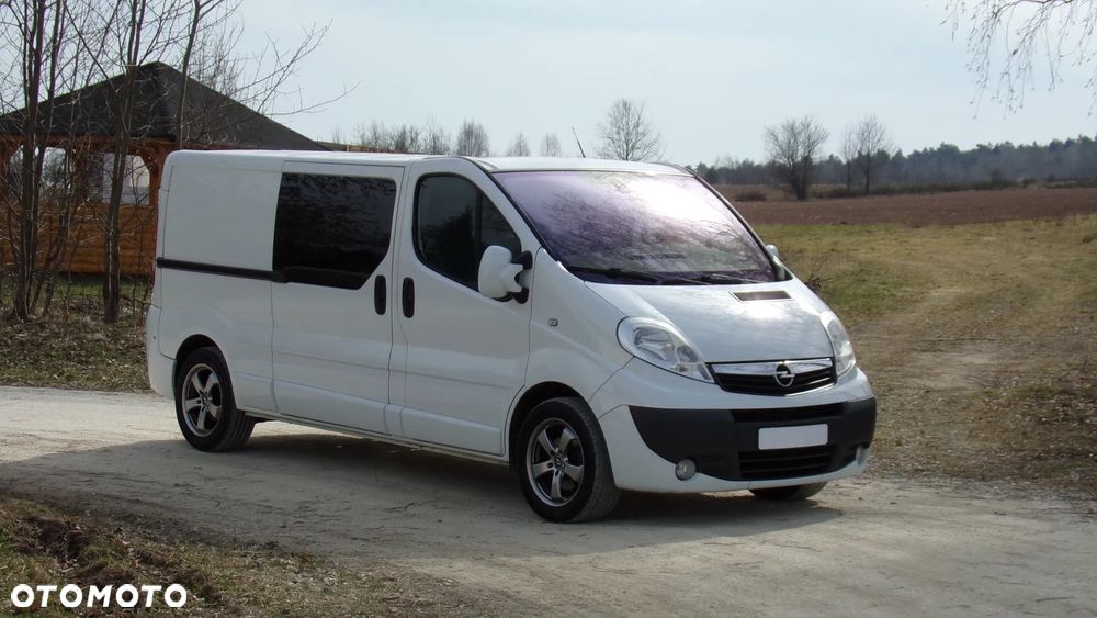 Opel VIVARO 2.5 150KM * L2H1 * KLIMA * SERWIS * DUBEL KABINA * ZADBANY ! - 12