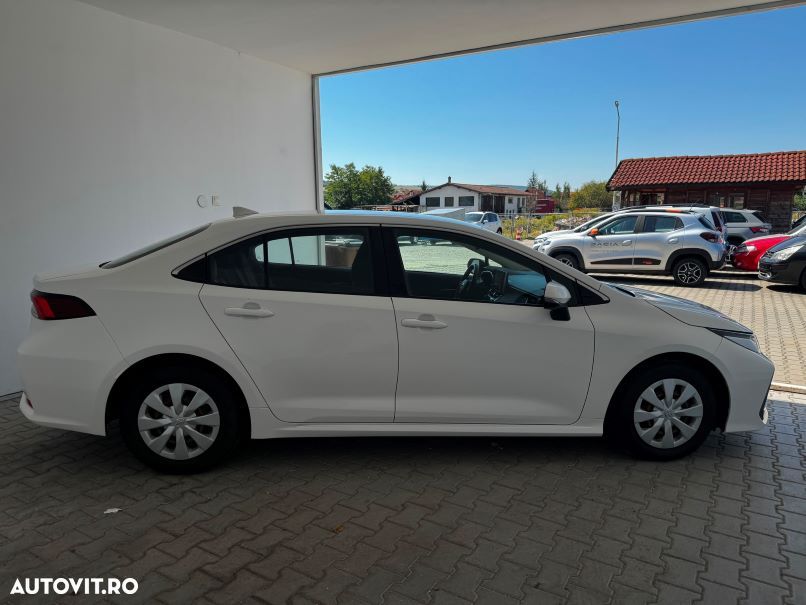 Toyota Corolla - 22
