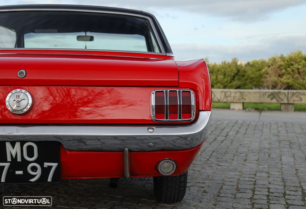 Ford Mustang - 9
