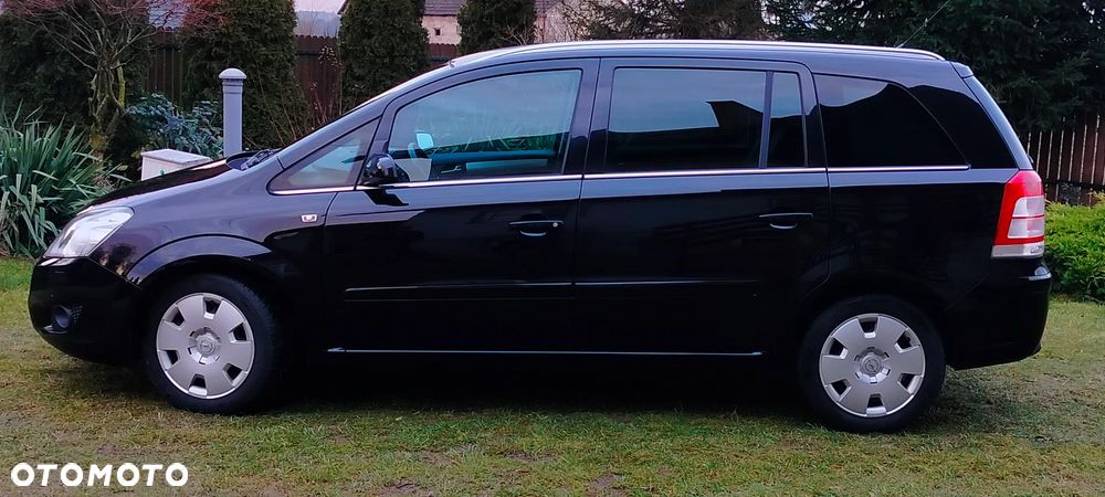 Opel Zafira - 26