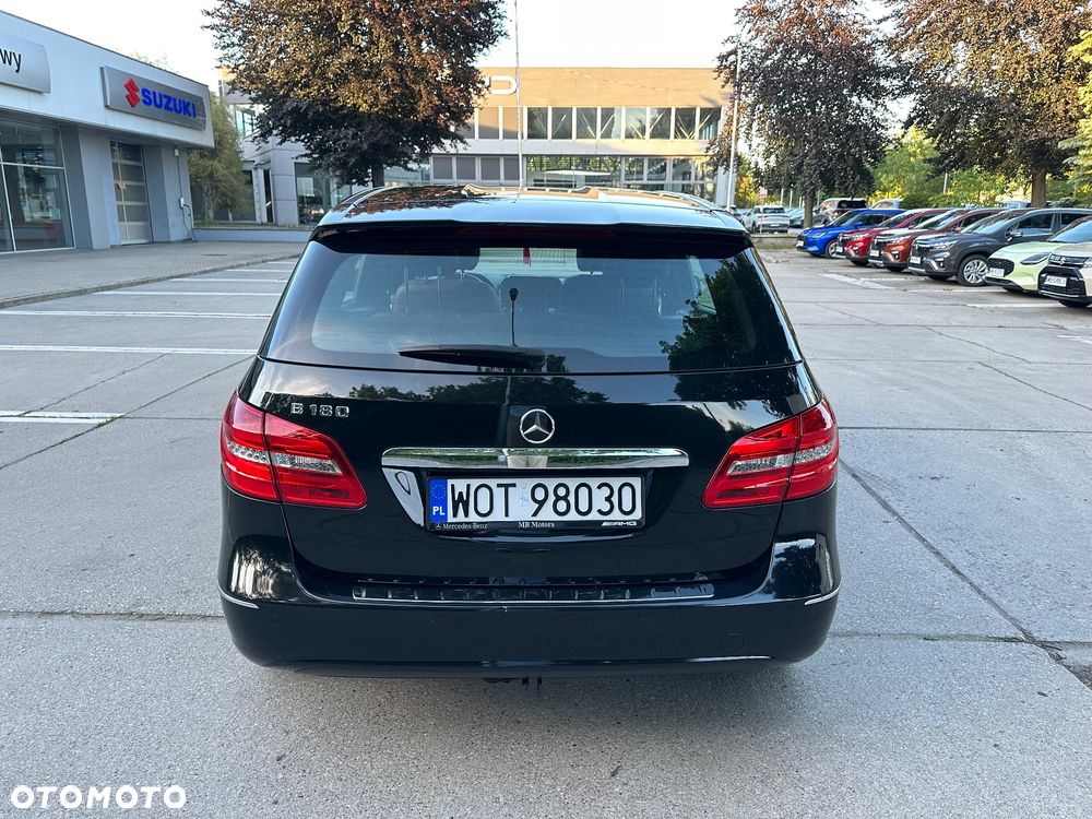Mercedes-Benz Klasa B 180 7G-DCT - 8