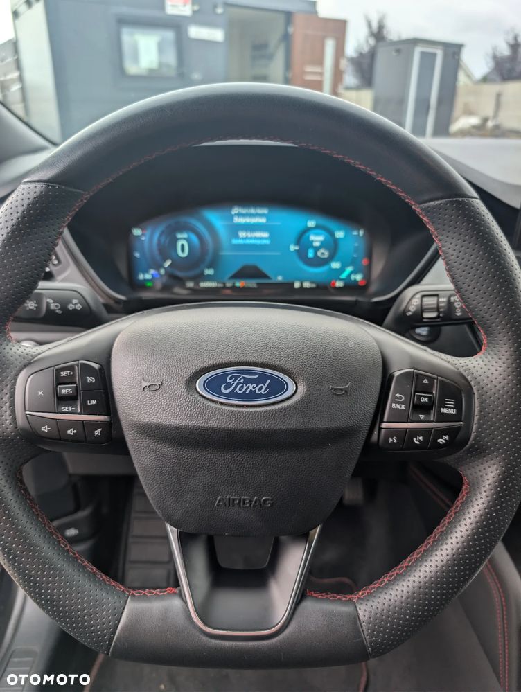 Ford Kuga 2.5 FHEV FWD ST-Line - 22