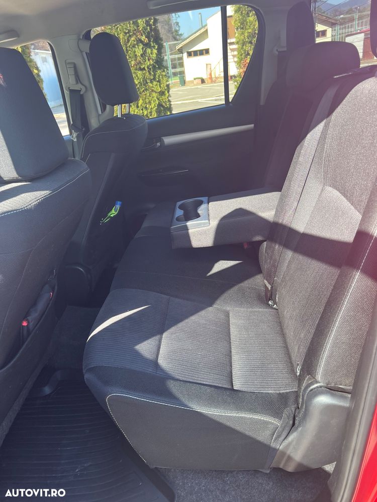 Toyota Hilux 4x4 Double Cab A/T cu Safety Sense Style - 8