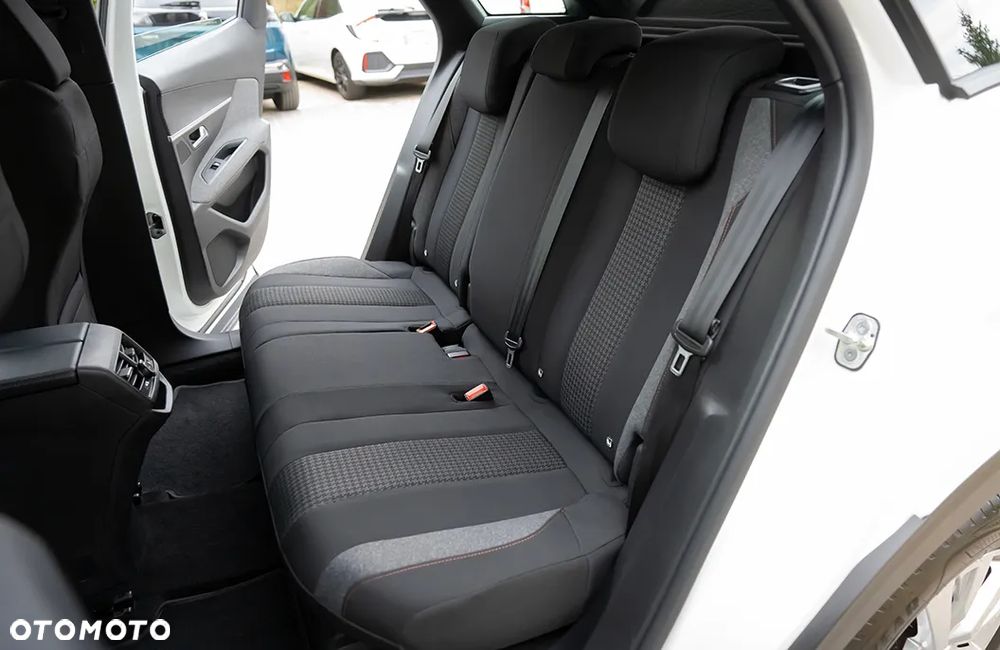 Peugeot 3008 BlueHDi 130 Stop & Start EAT8 Active Business-Paket - 32