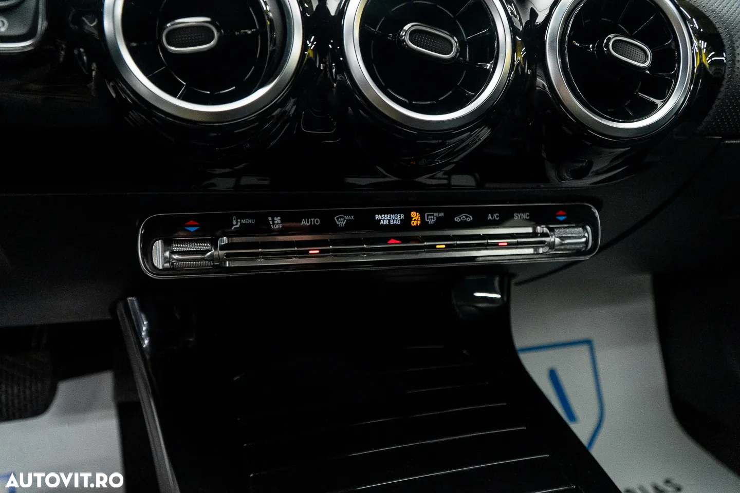 Mercedes-Benz A 180 7G-DCT Advanced Progressive - 12