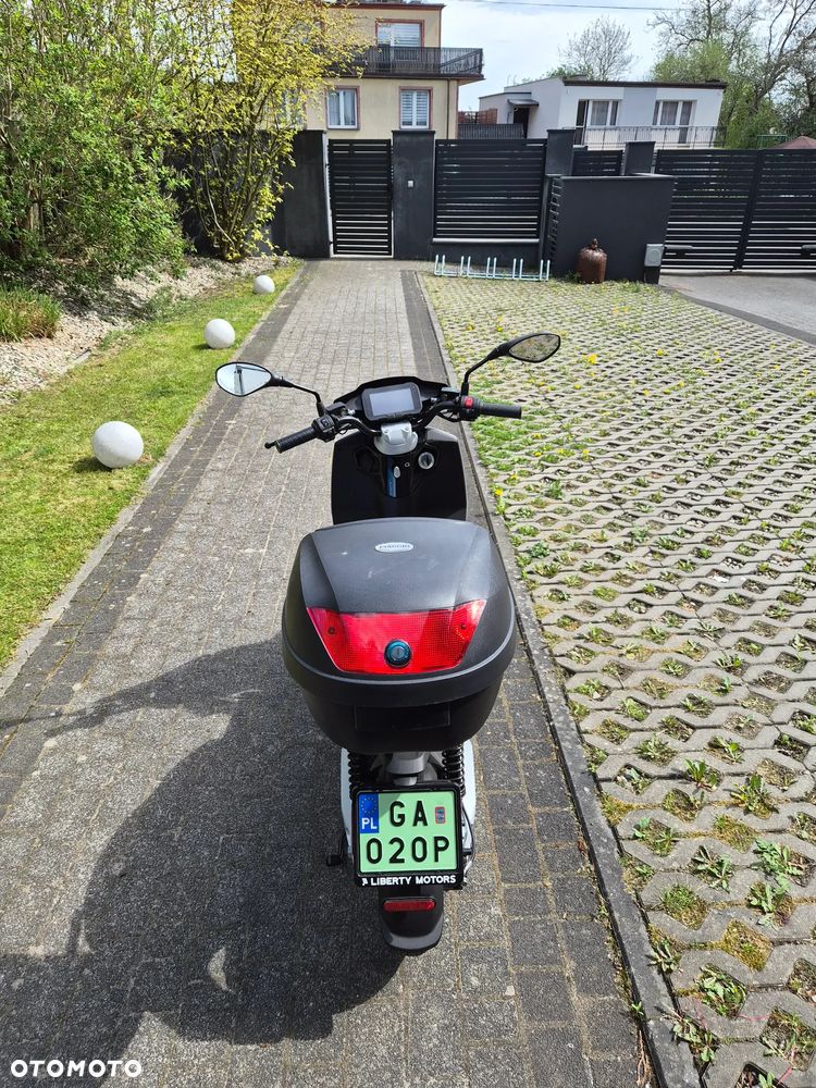 Piaggio Inny - 13