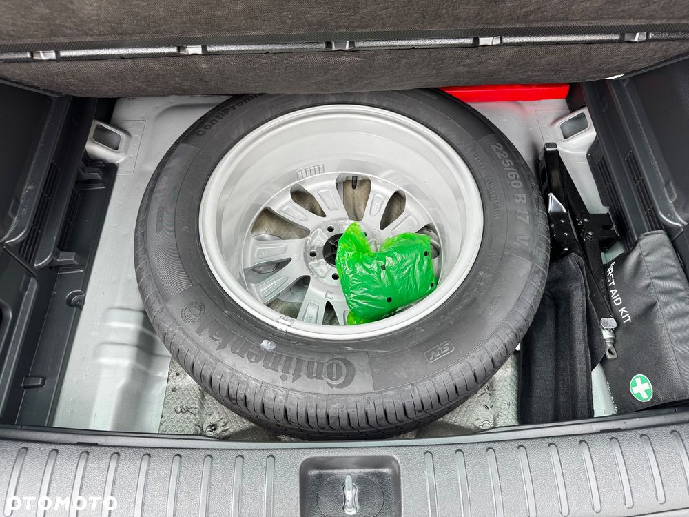 Hyundai Tucson 2.0 CRDI BlueDrive Style 2WD - 11