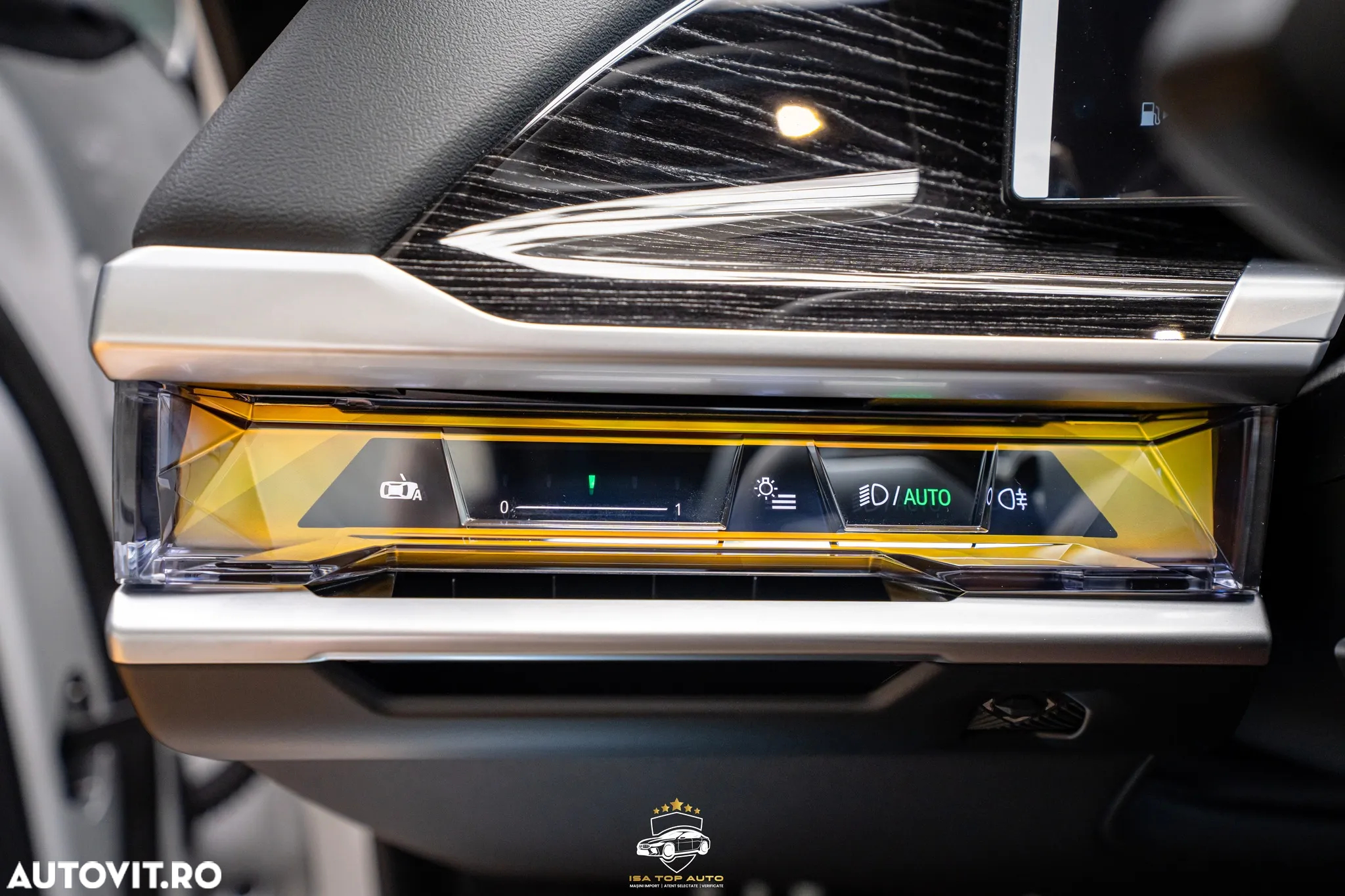 BMW Seria 7 740d xDrive MHEV - 29