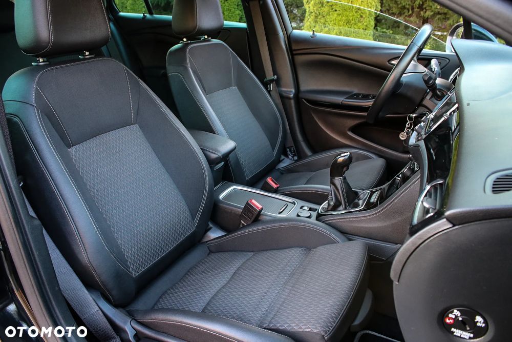 Opel Astra V 1.6 CDTI Dynamic S&S - 21