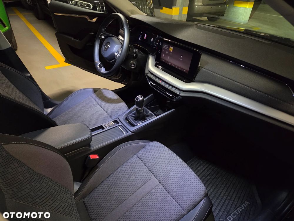 Skoda Octavia 1.5 TSI ACT Style - 24