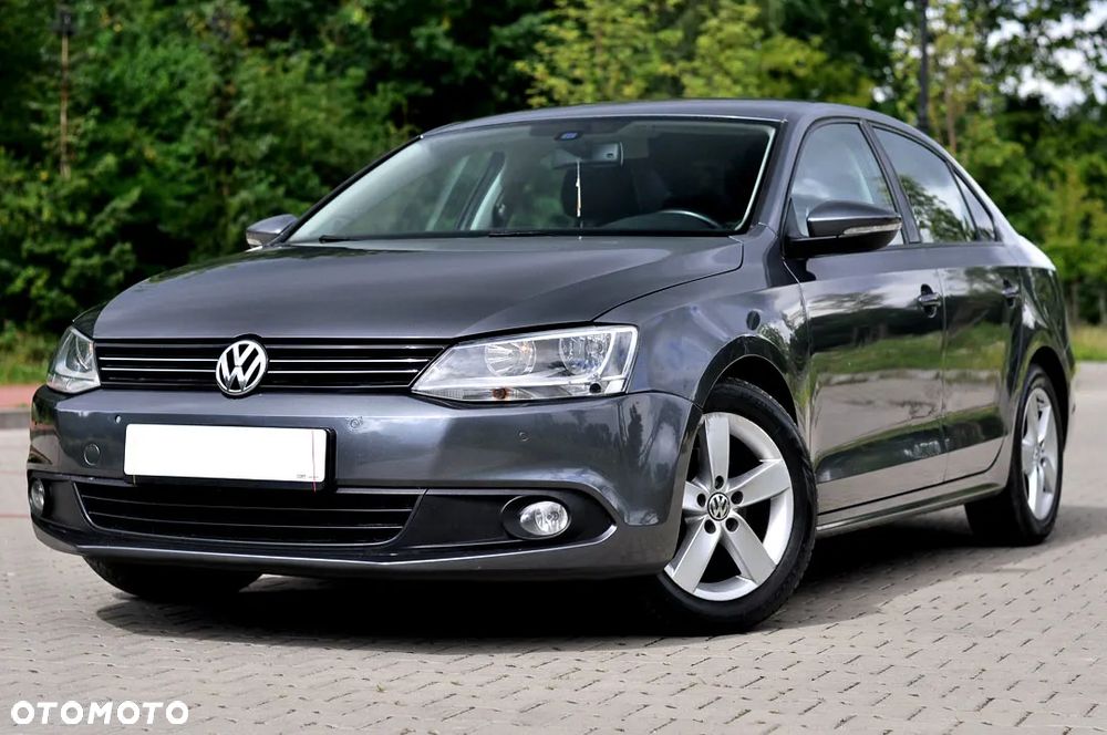 Volkswagen Jetta 1.6 TDI Comfortline - 2