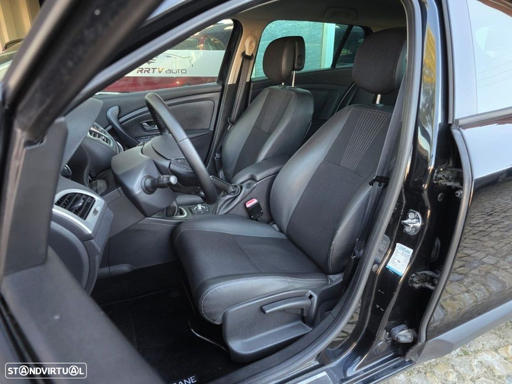 Renault Mégane Sport Tourer 1.5 dCi Dynamique S - 22