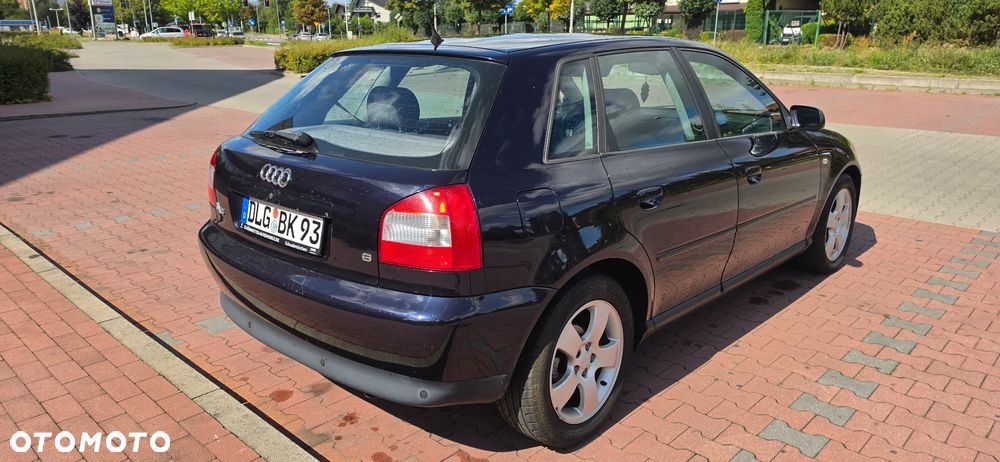 Audi A3 Sportback 1.6 Attraction - 37