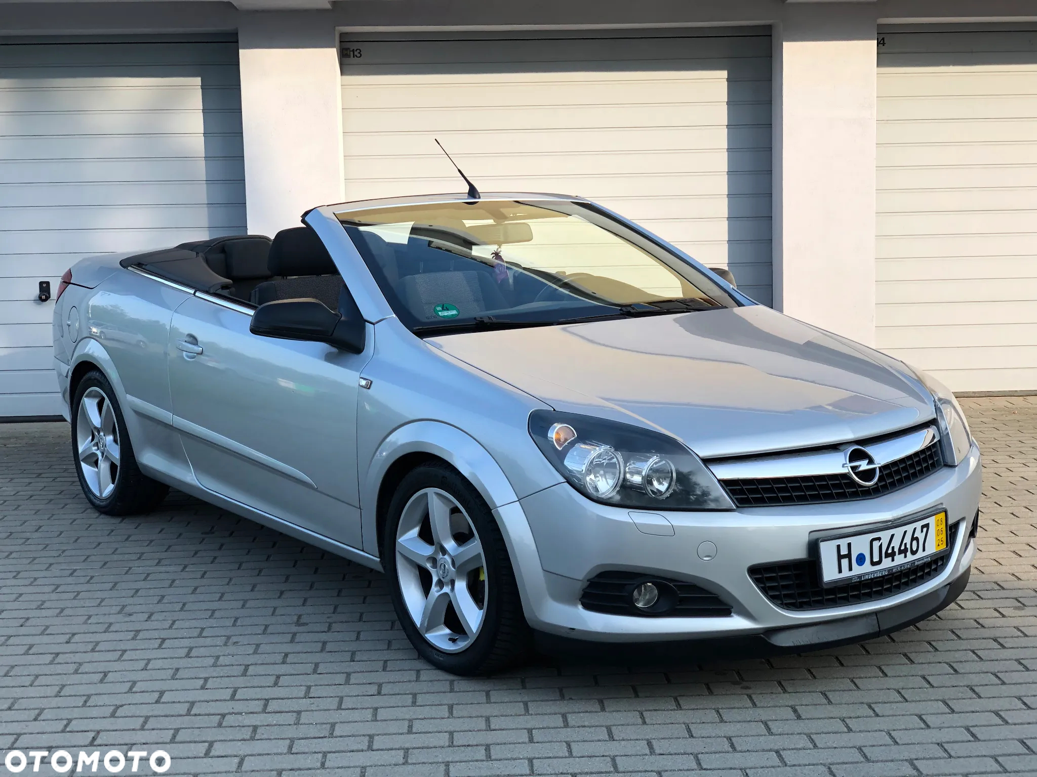 Opel Astra Twin Top 2.0 Turbo Edition - 5
