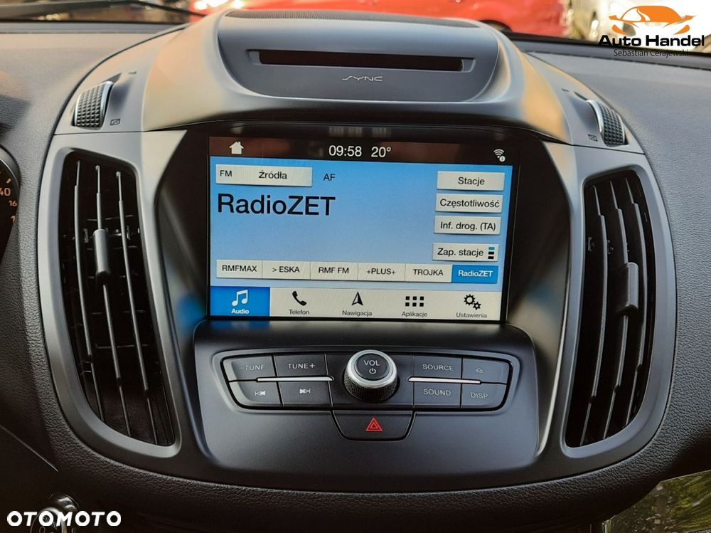 Ford Kuga 1.5 EcoBoost 2x4 Titanium - 24