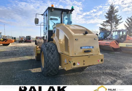 Caterpillar Walec drogowy  CAT CS 64 B , METAL-GUMA  ,2018 rok - 5