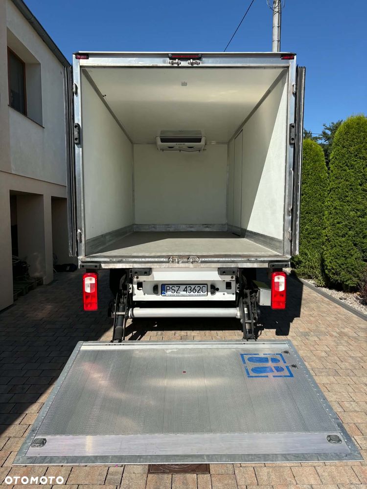 Volkswagen Crafter - 17
