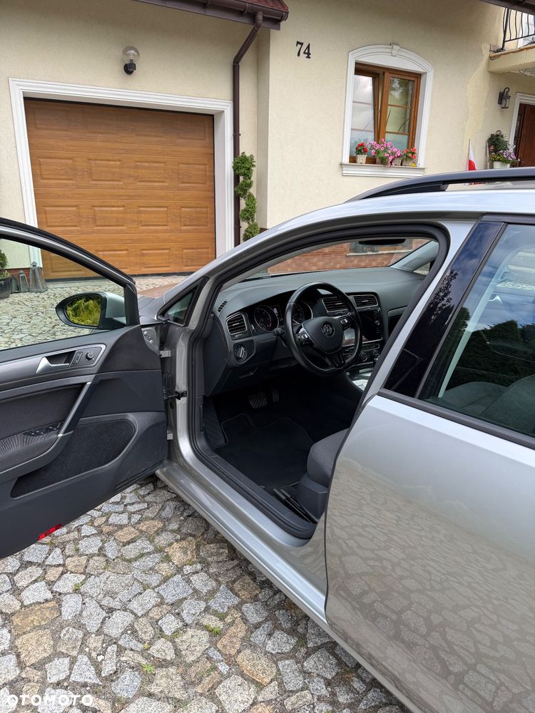Volkswagen Golf 2.0 TDI 4Motion DSG Comfortline - 10