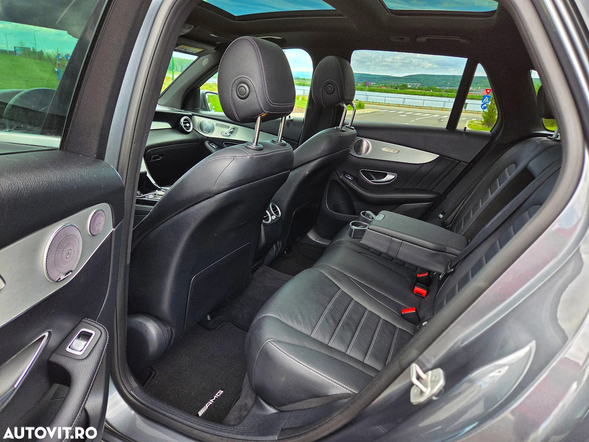 Mercedes-Benz GLC 250 d 4Matic 9G-TRONIC AMG Line - 28