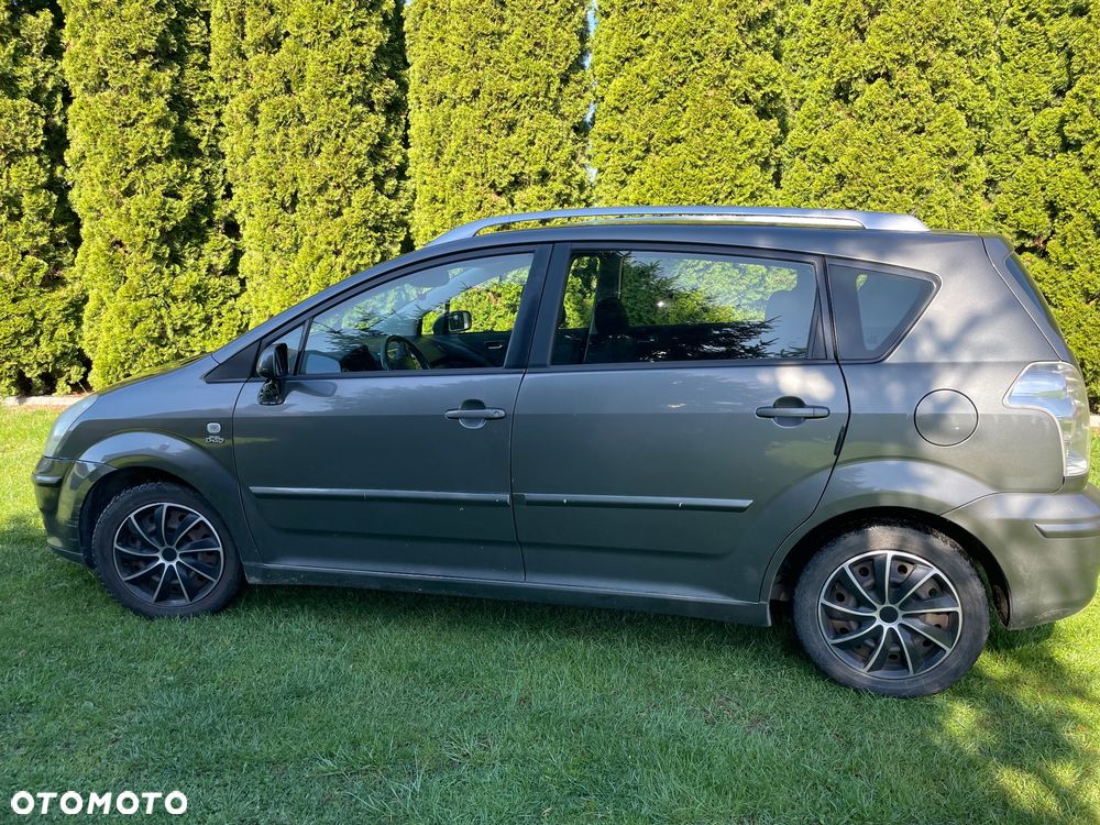 Toyota Corolla Verso - 15