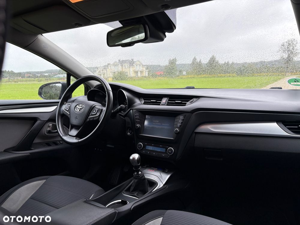 Toyota Avensis Touring Sports 2.0 D-4D Edition S+ - 28