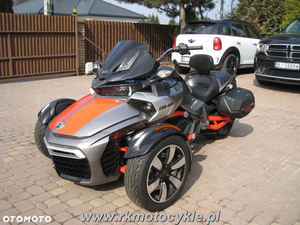 Can-Am Spyder - 1