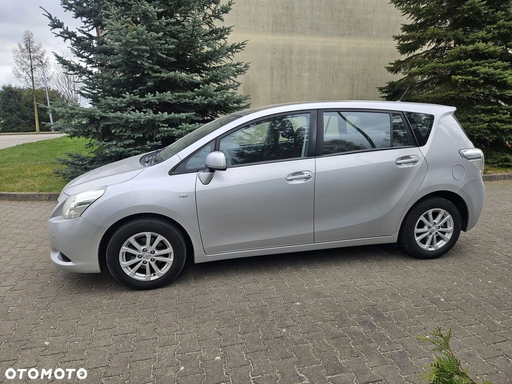 Toyota Verso 1.8 5-Sitzer Life - 9