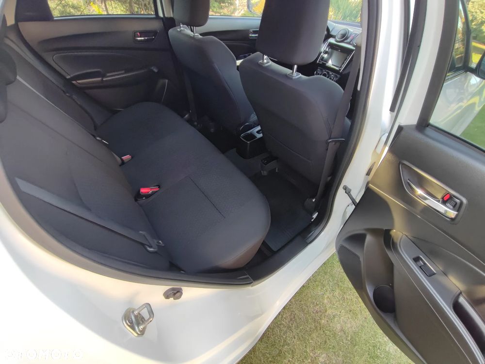 Suzuki Swift 1.2 SHVS Elegance - 6