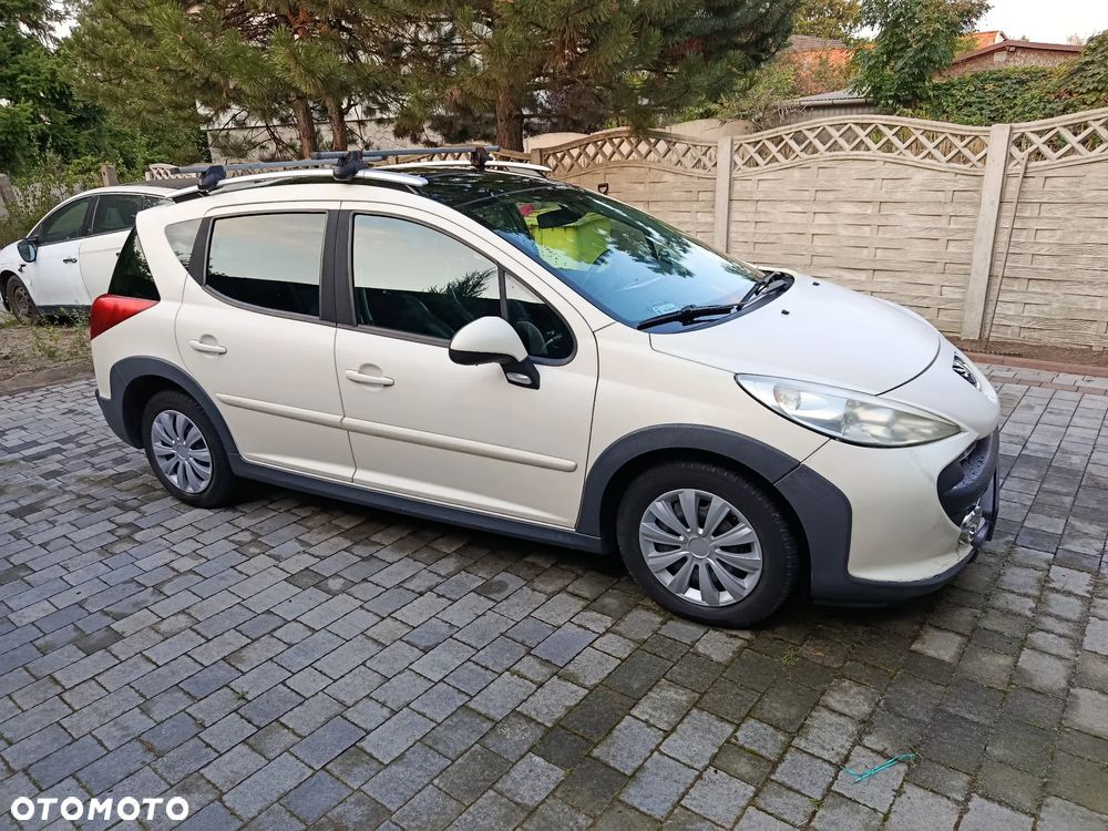 Peugeot 207 Outdoor 1.6 - 2