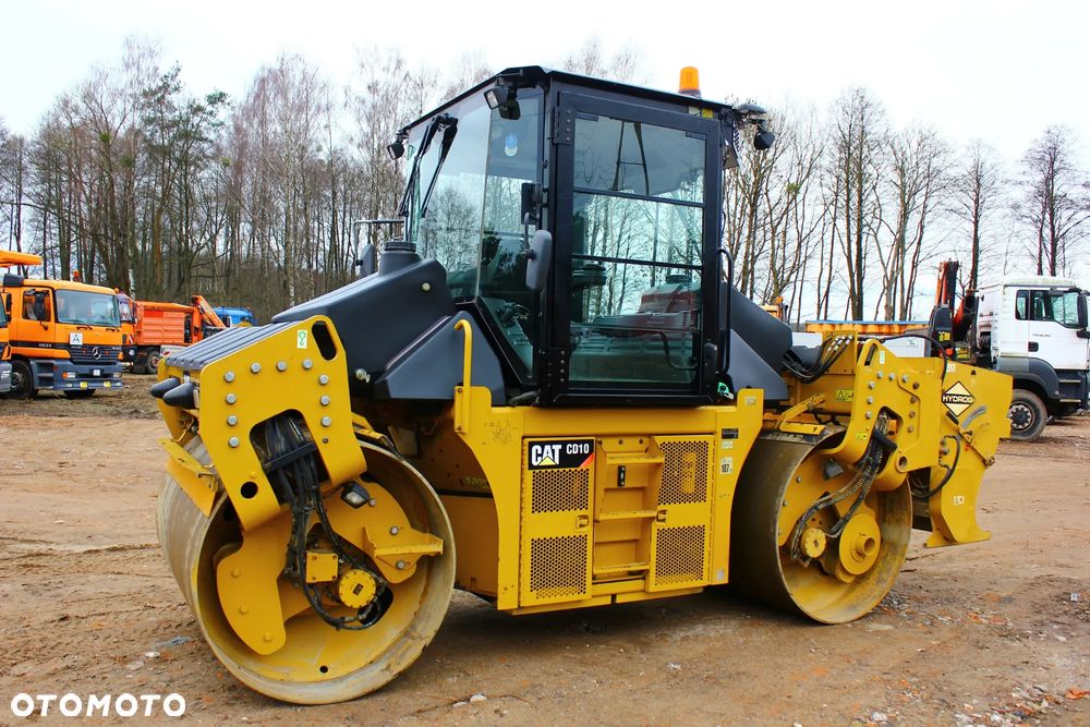 Caterpillar CAT CD10 WALEC STALOWY WIBRACYJNY Z DZIELONYMI BĘBNAMI +KOSZ HYDROG AX077 - 9