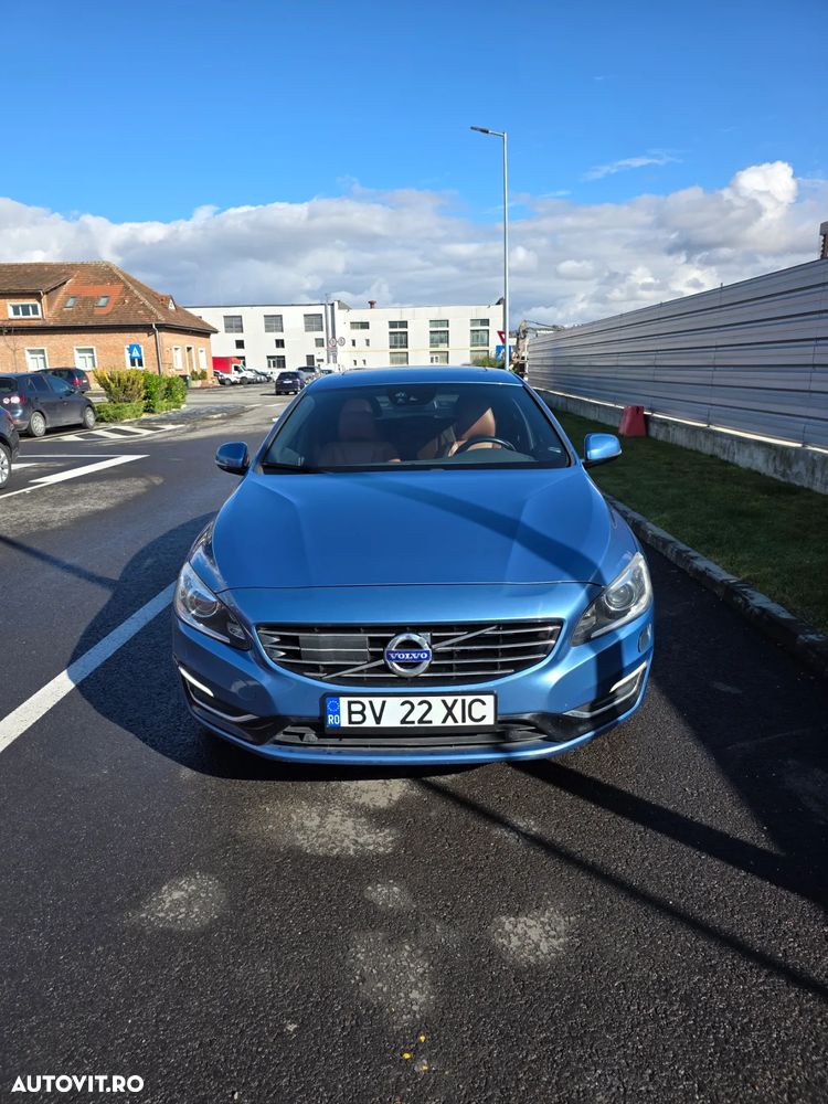 Volvo V60 D5 AWD Geartronic Kinetic - 1