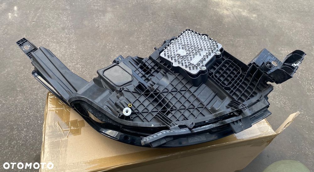 Land Rover RANGE ROVER VOGUE L460 LAMPA PRZEDNIA LEWA REFLEKTOR LEWY PRZEDNI PRZÓD FULL LED full ledowy 11+3 piny fulled M8E2-13W030-EK   M8E213W030EK  M8E2 13W030 EK  1210.509.0000  300474909  151200159358 12105090000  L 460 - 13