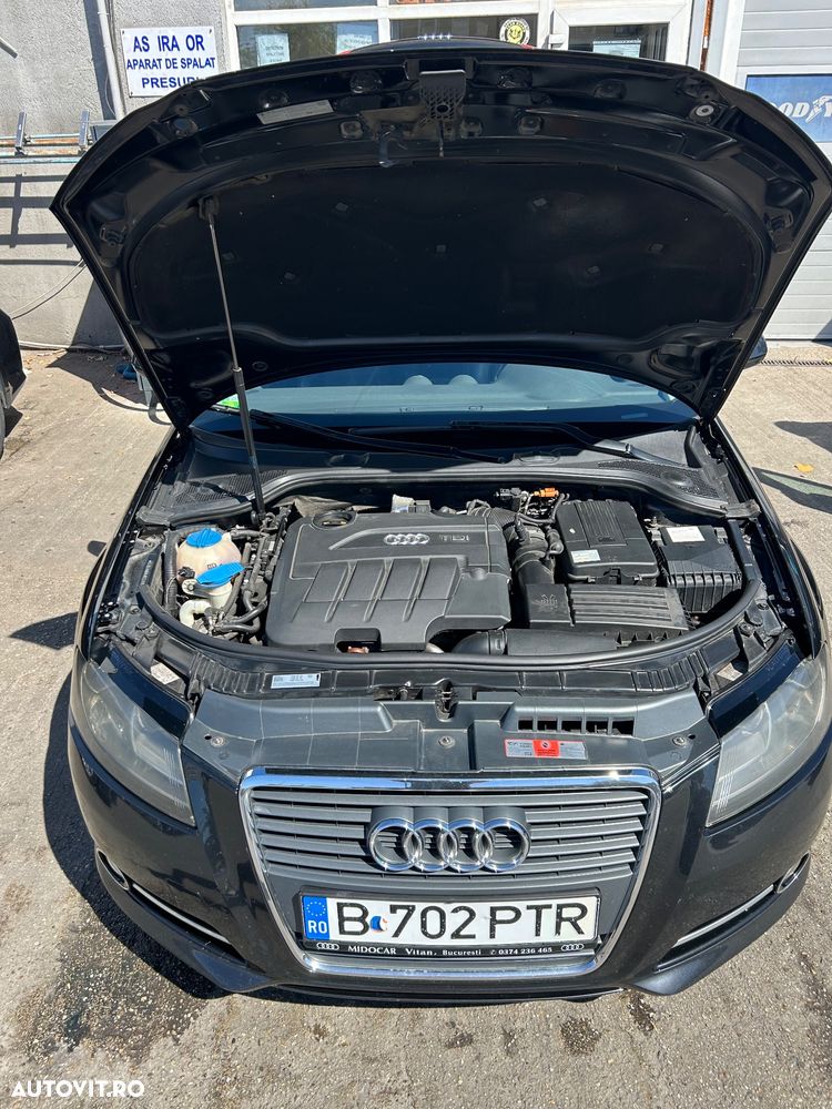 Audi A3 2.0 TDI DPF S line Sportpaket - 5