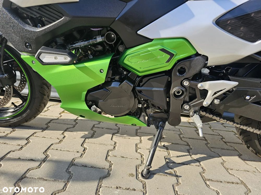 Kawasaki Z - 13
