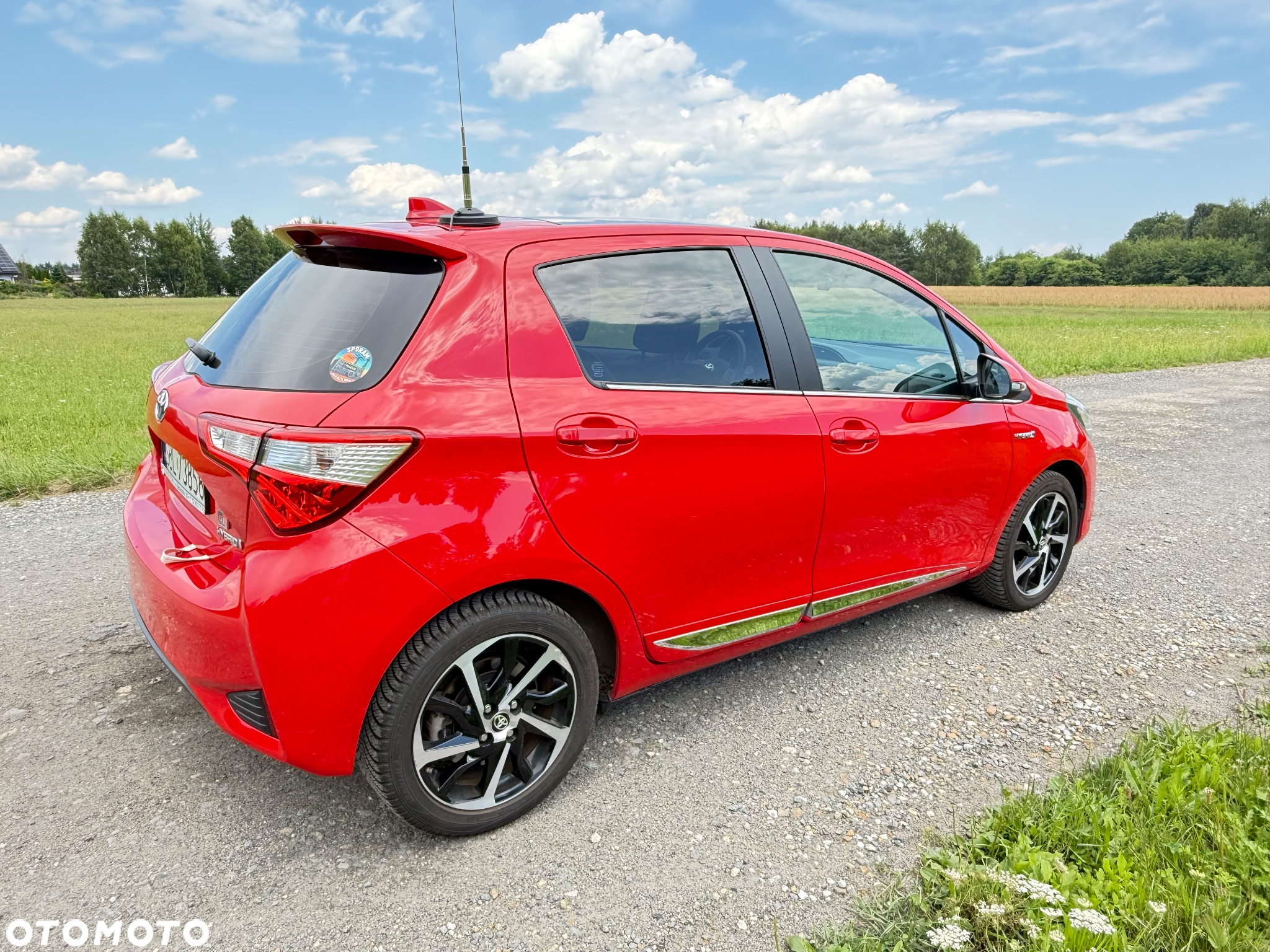 Toyota Yaris Hybrid 100 GR Sport - 9