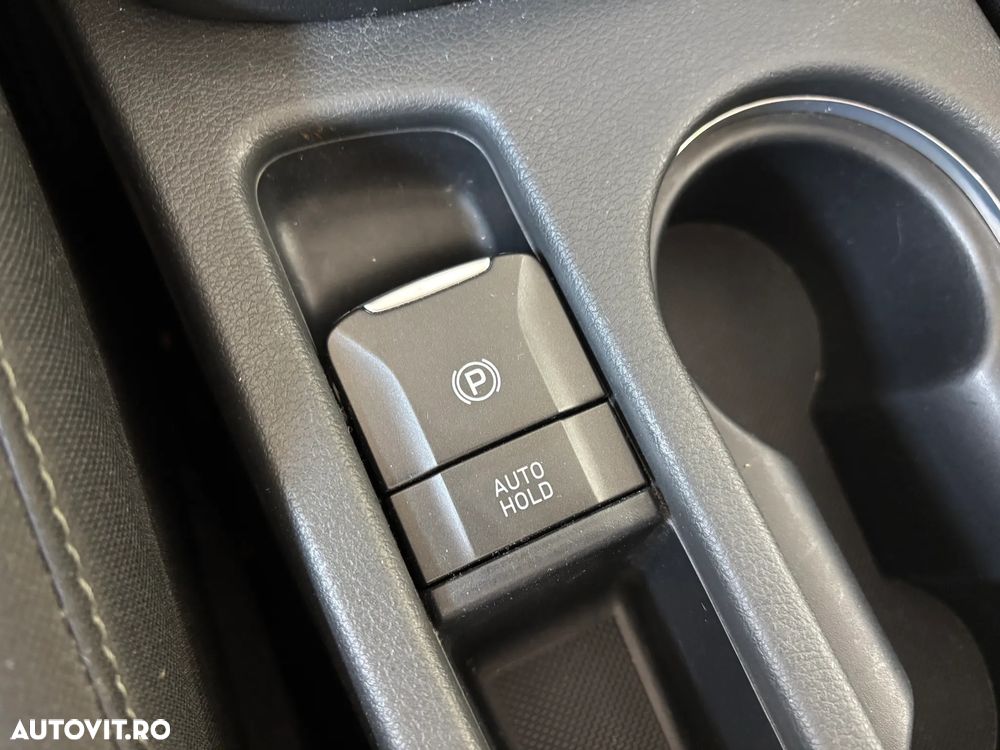 Hyundai KONA - 22